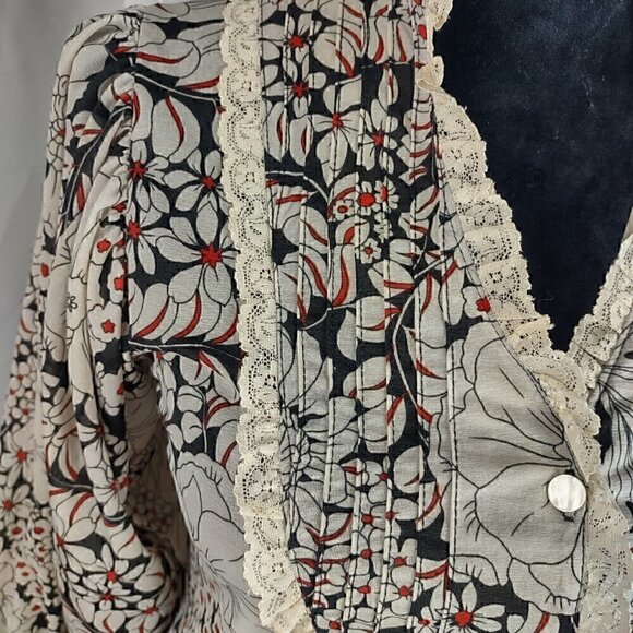 213 by Michelle Kim Multicolor Long Lace Sleeve Victorian Inspired Blouse Sz S - Picture 3 of 15